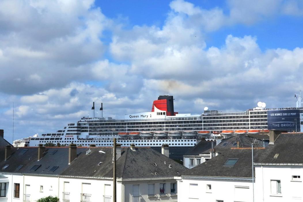 Les Abeilles Hotel Saint-Nazaire  Buitenkant foto